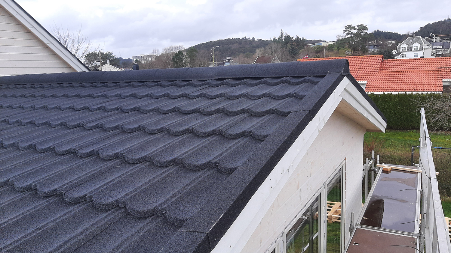 Tak Haugalandet: Reparasjon vedlikehold og nybygg levert av Schütz Bygg i Haugesund